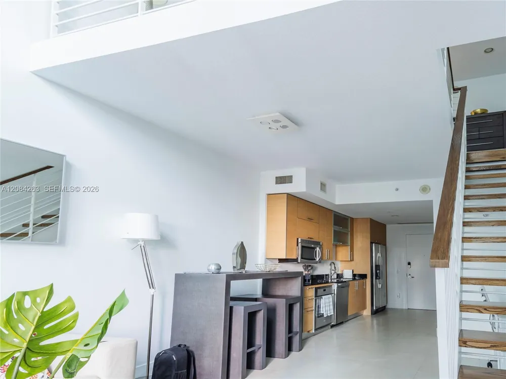 60 SW 13th St #3222 Miami, FL 33130