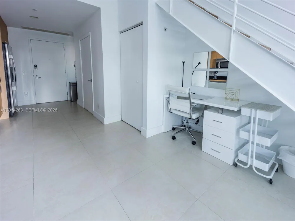 60 SW 13th St #3222 Miami, FL 33130
