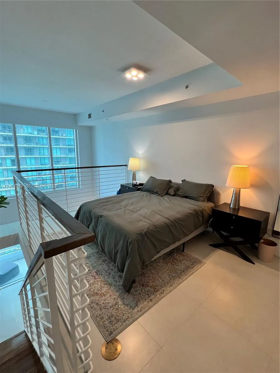 60 SW 13th St #3222 Miami, FL 33130