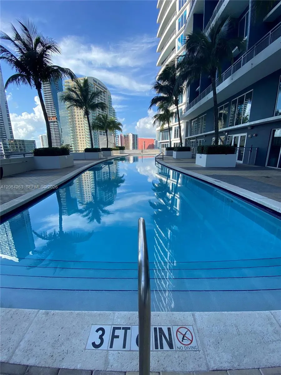 60 SW 13th St #3222 Miami, FL 33130