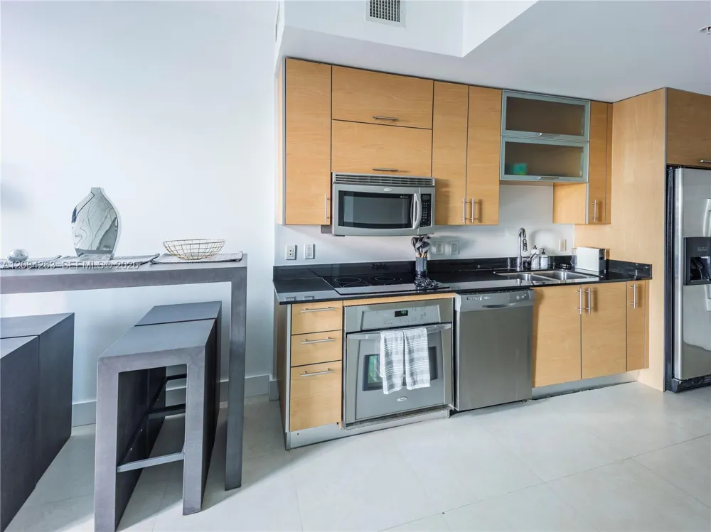 60 SW 13th St #3222 Miami, FL 33130