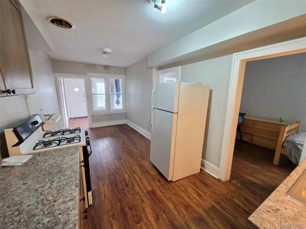 13333 Michigan Avenue Dearborn City, MI 48126