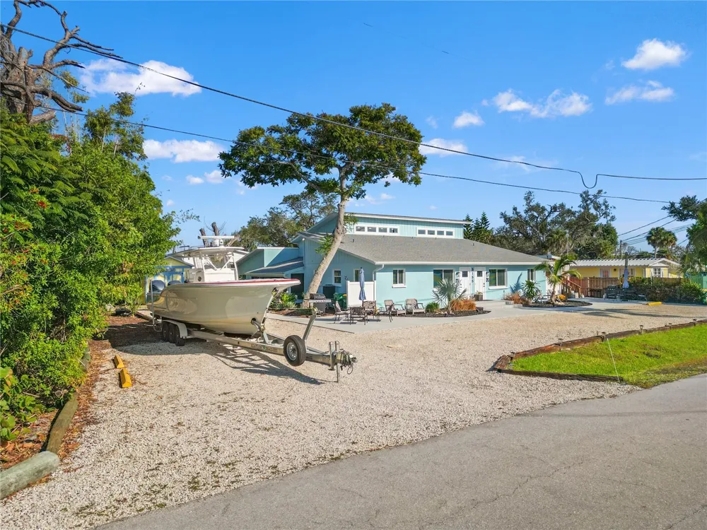 3155 WATERSIDE DRIVE Englewood, FL 34224