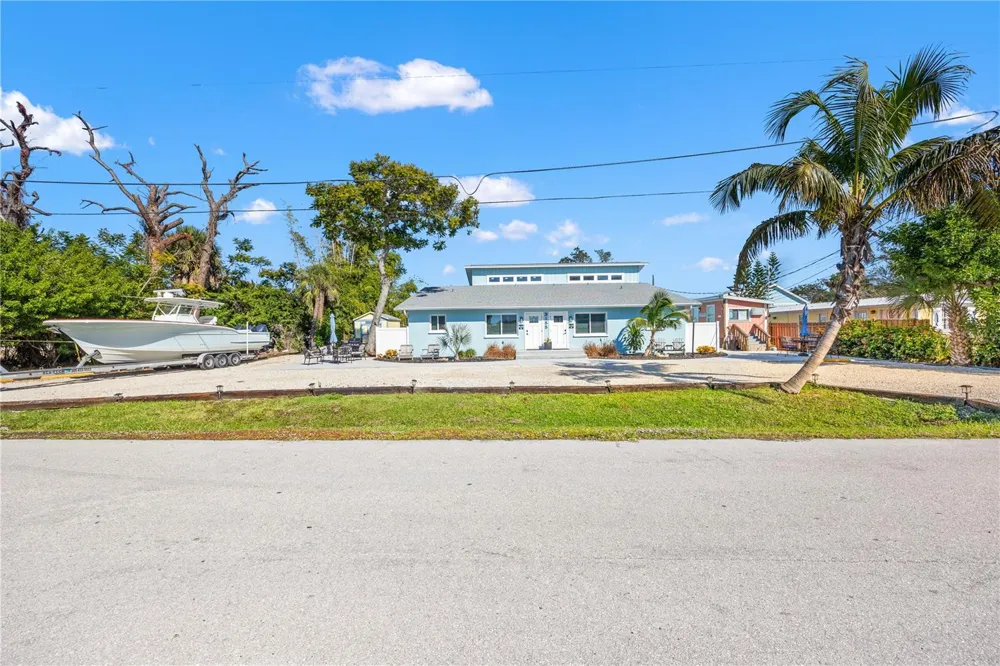 3155 WATERSIDE DRIVE Englewood, FL 34224