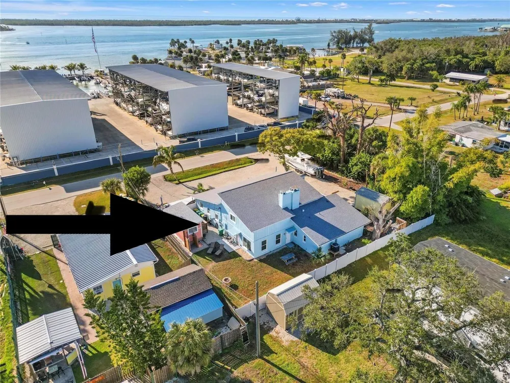 3155 WATERSIDE DRIVE Englewood, FL 34224