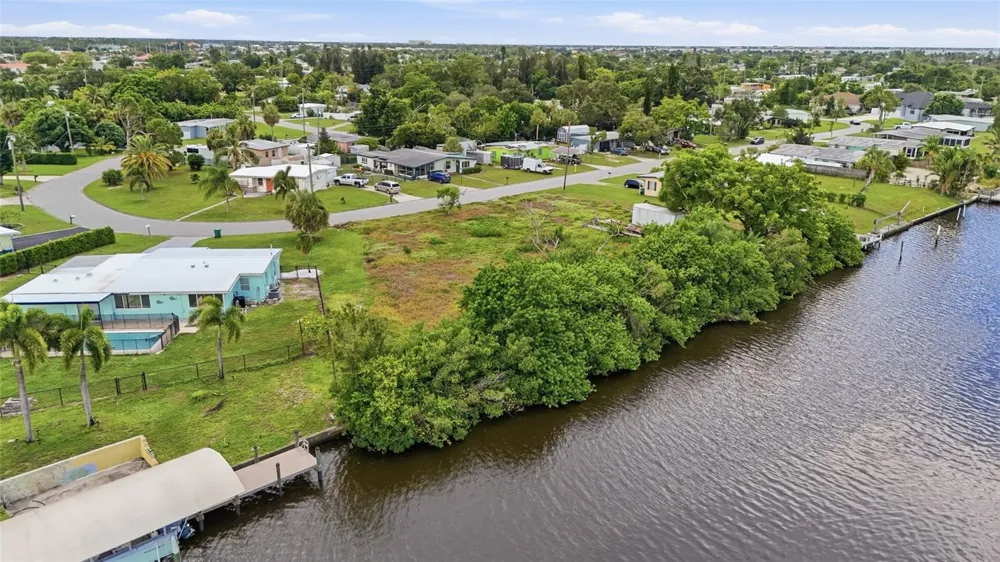 213 WATERWAY CIRCLE NE Port Charlotte, FL 33952