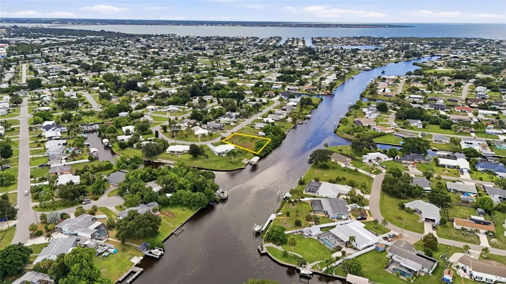 213 WATERWAY CIRCLE NE Port Charlotte, FL 33952