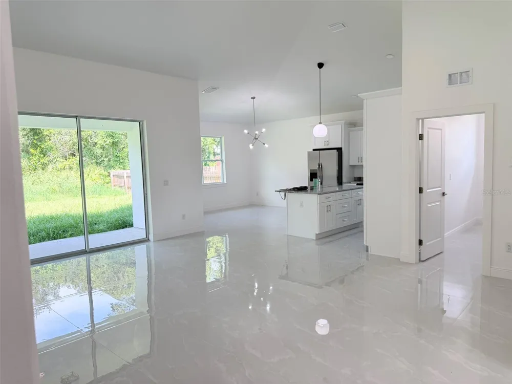 1029 S 66TH STREET Tampa, FL 33619