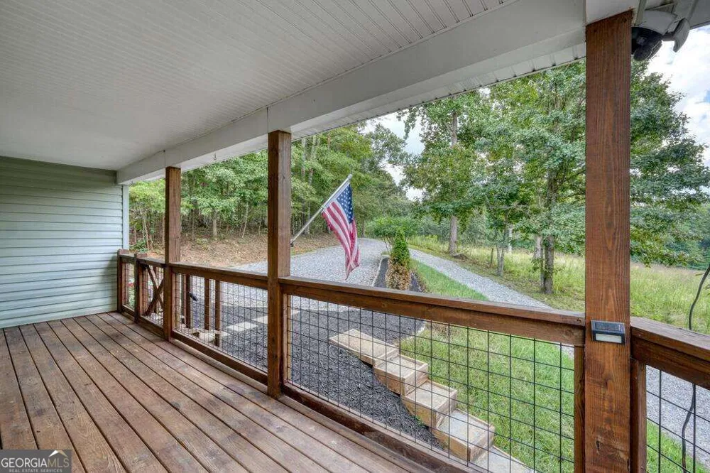754 Honeysuckle LN Blairsville, GA 30512