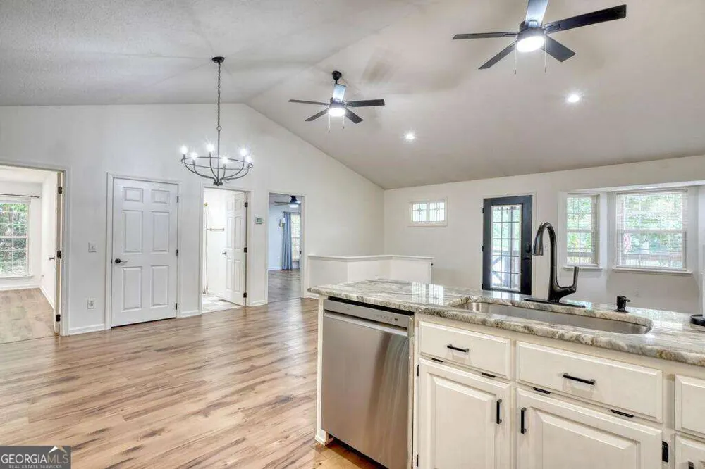 754 Honeysuckle LN Blairsville, GA 30512