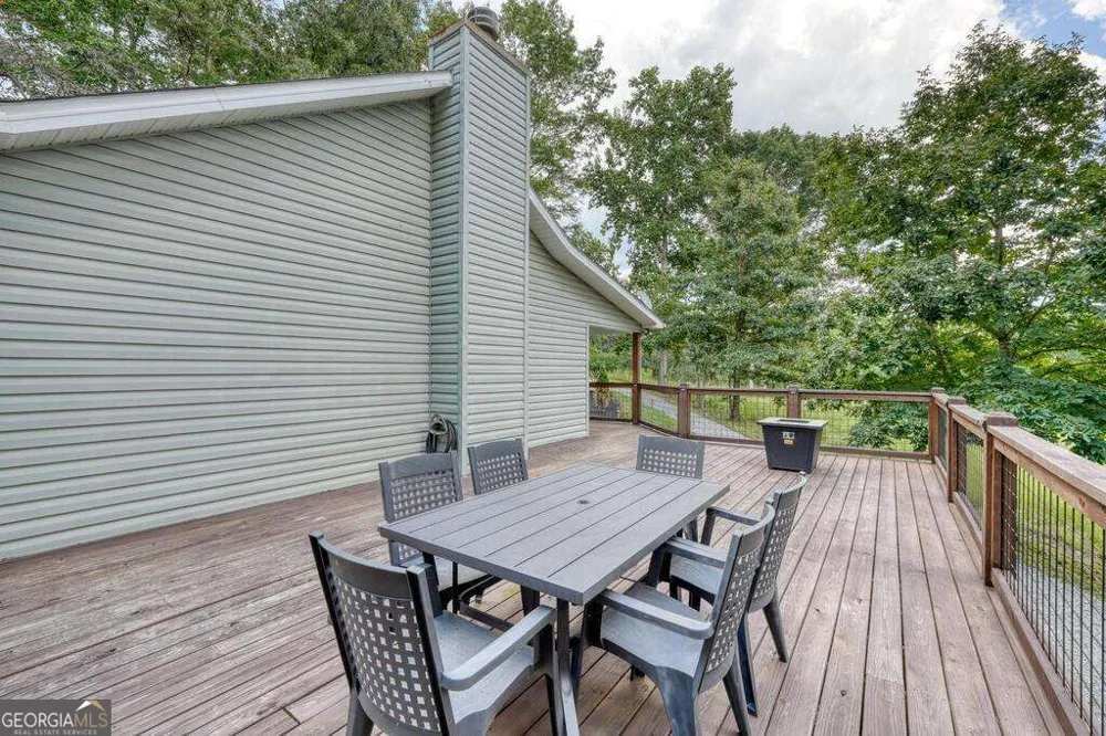 754 Honeysuckle LN Blairsville, GA 30512