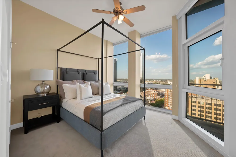 500 Throckmorton Street #1701 Fort Worth, TX 76102
