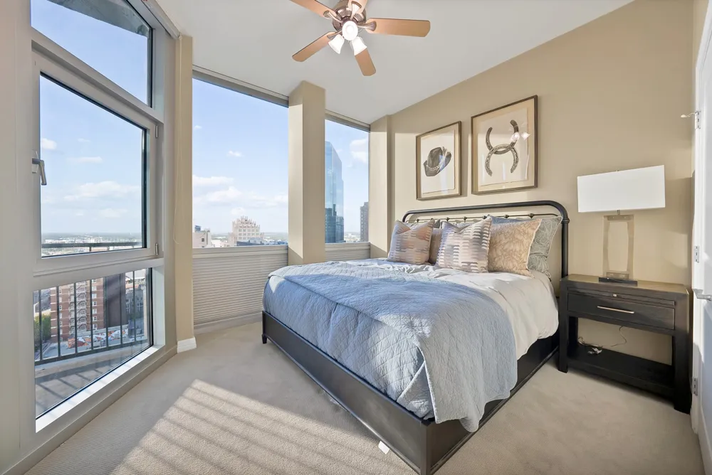 500 Throckmorton Street #1701 Fort Worth, TX 76102