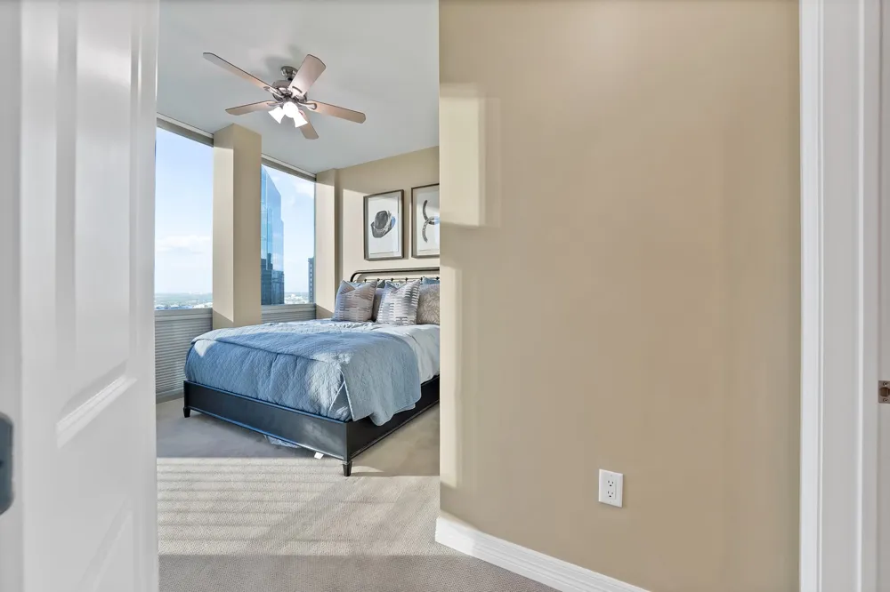 500 Throckmorton Street #1701 Fort Worth, TX 76102