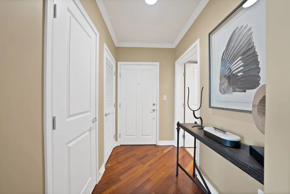 500 Throckmorton Street #1701 Fort Worth, TX 76102