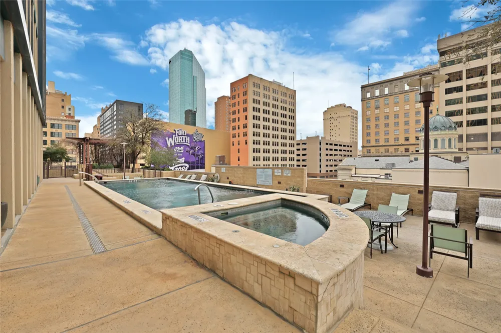 500 Throckmorton Street #1701 Fort Worth, TX 76102