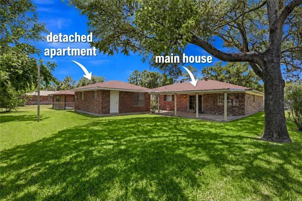 3807 Kelli Lane Bryan, TX 77802