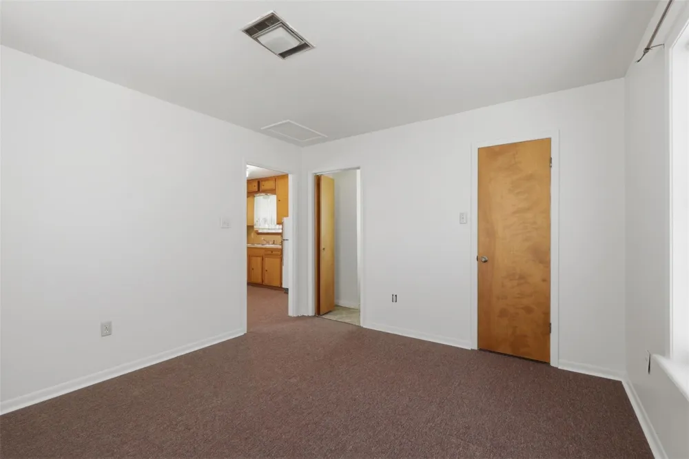 3807 Kelli Lane Bryan, TX 77802