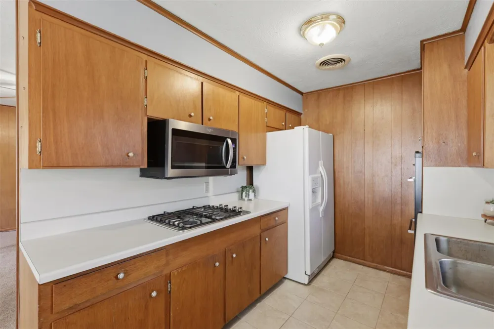 3807 Kelli Lane Bryan, TX 77802