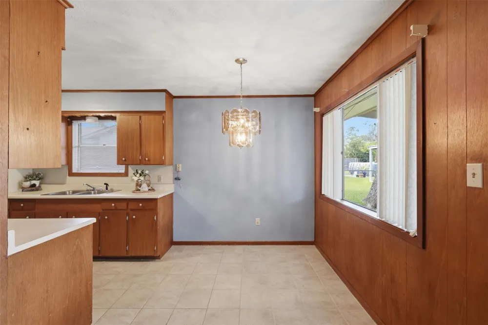 3807 Kelli Lane Bryan, TX 77802