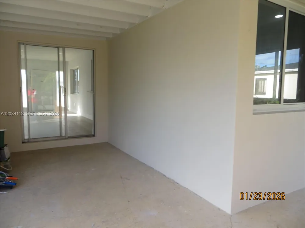 7435 SW 22nd St Miami, FL 33155