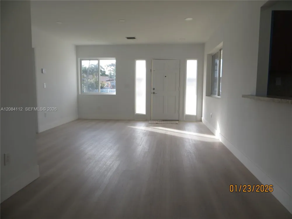 7435 SW 22nd St Miami, FL 33155
