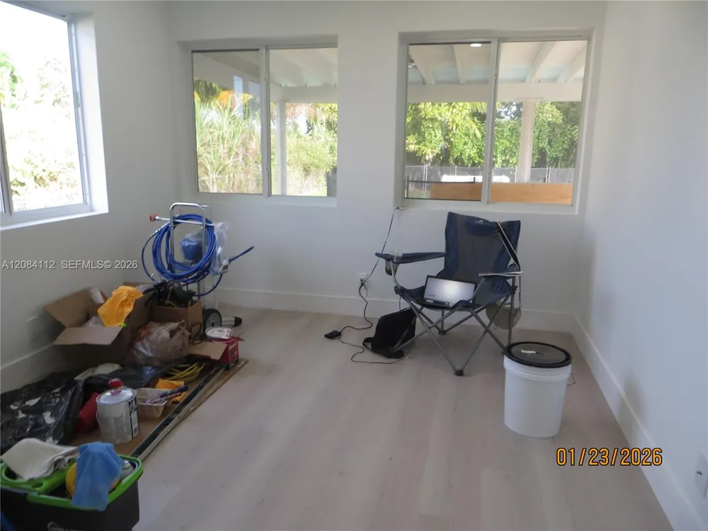 7435 SW 22nd St Miami, FL 33155