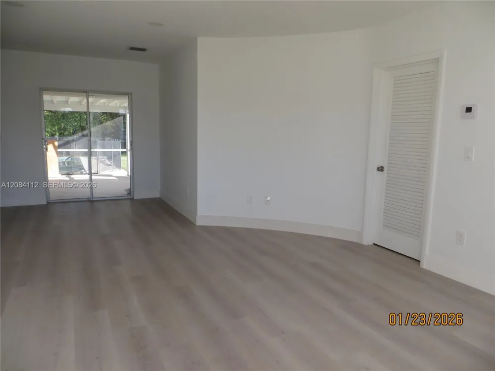 7435 SW 22nd St Miami, FL 33155