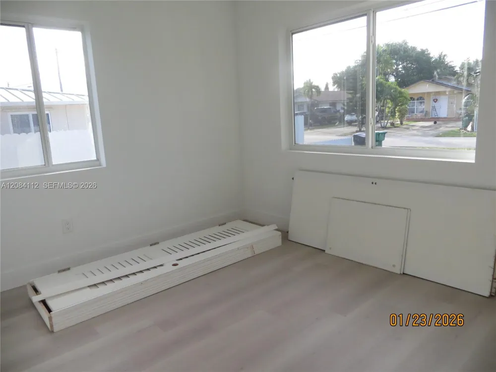7435 SW 22nd St Miami, FL 33155