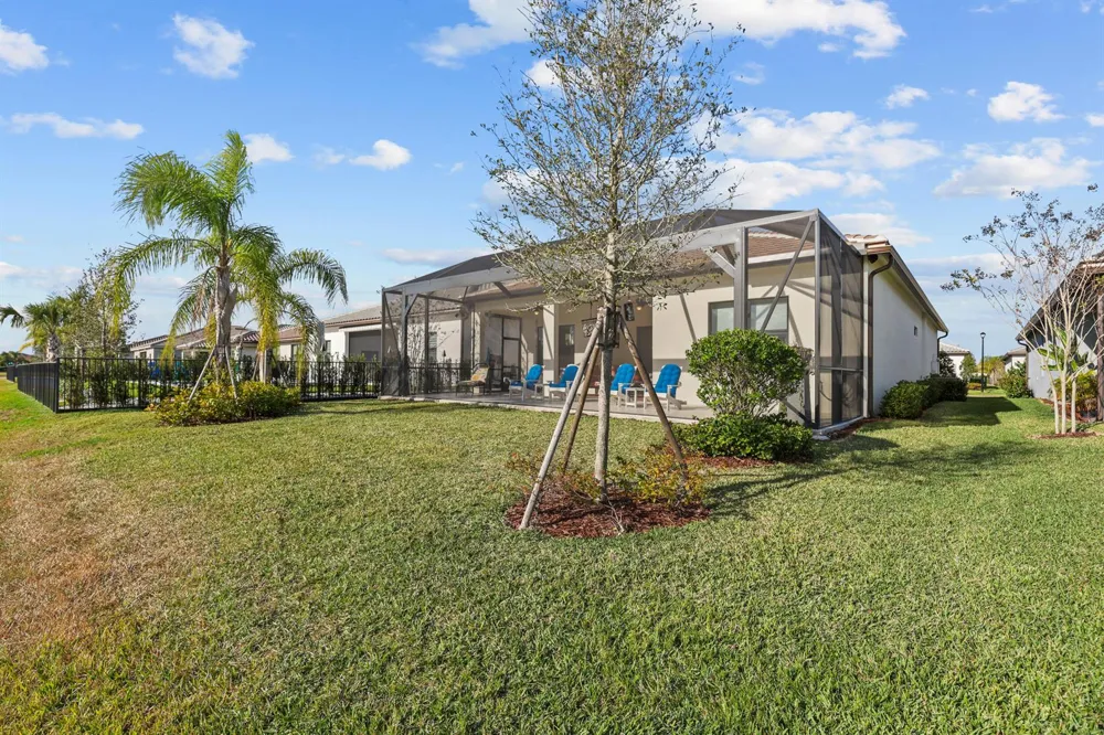 786 SE COURANCES DRIVE Port St. Lucie, FL 34984