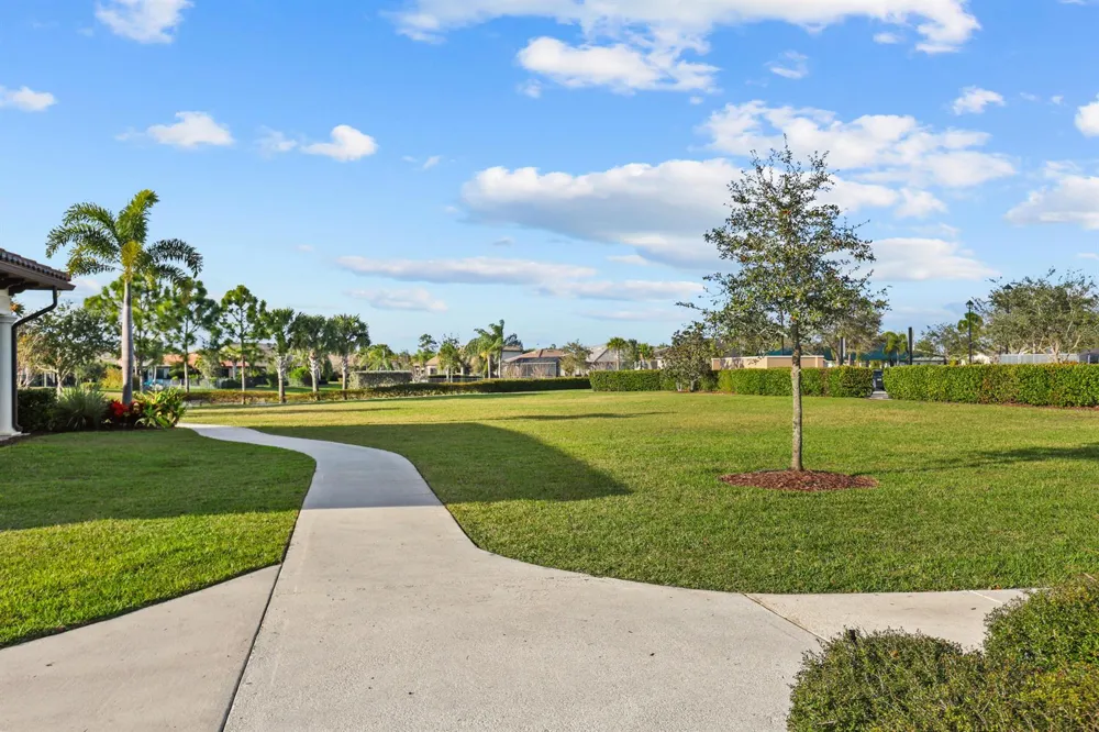786 SE COURANCES DRIVE Port St. Lucie, FL 34984