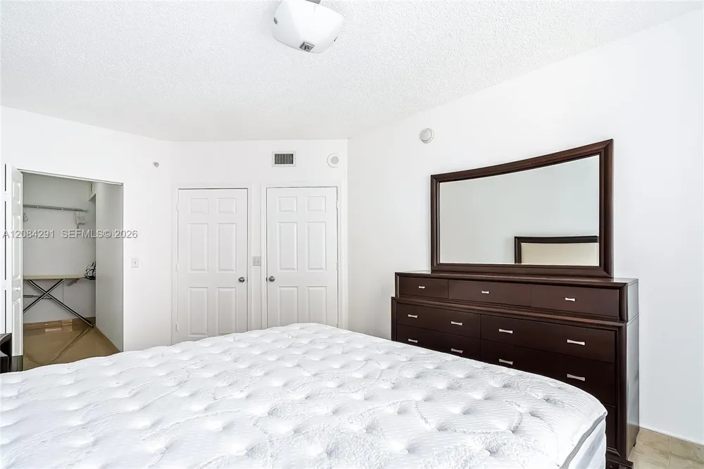 17150 Bay Rd #2618 Sunny Isles Beach, FL 33160