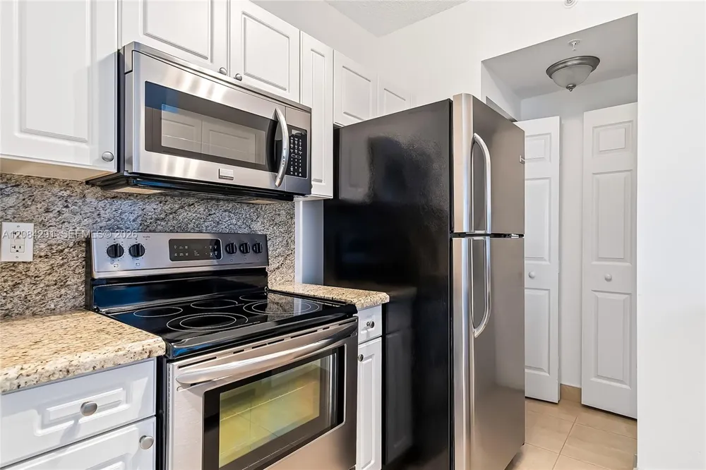 17150 Bay Rd #2618 Sunny Isles Beach, FL 33160
