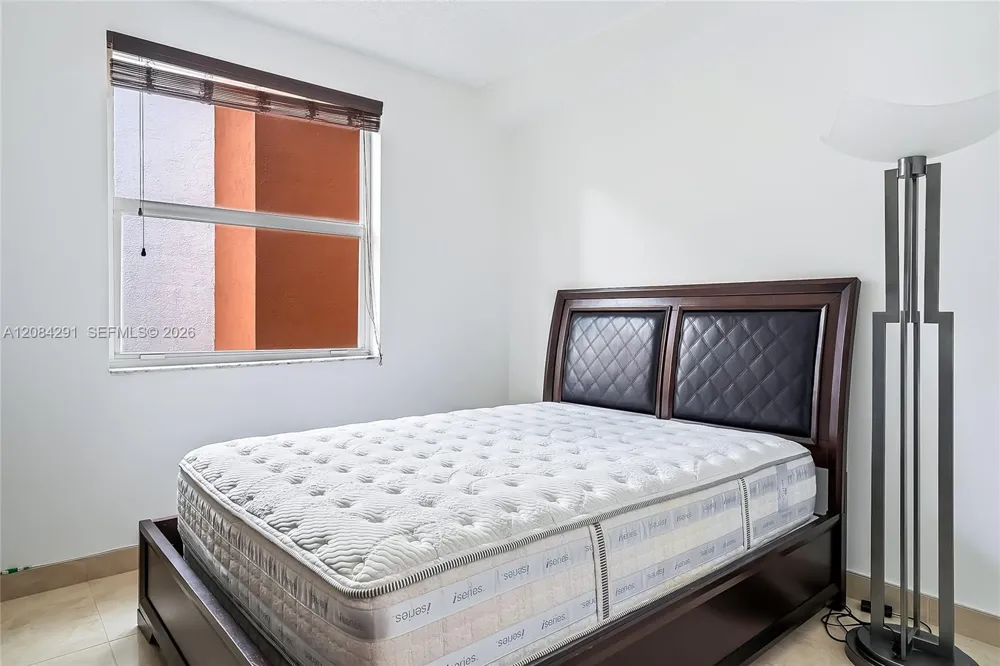 17150 Bay Rd #2618 Sunny Isles Beach, FL 33160