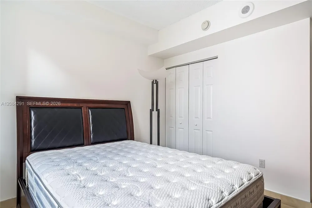 17150 Bay Rd #2618 Sunny Isles Beach, FL 33160