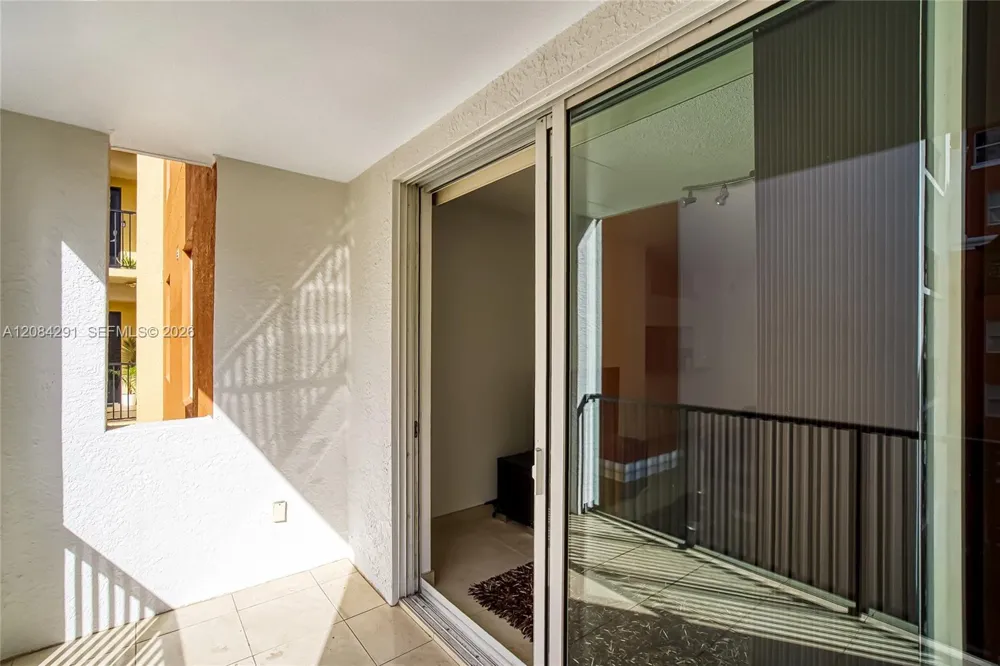 17150 Bay Rd #2618 Sunny Isles Beach, FL 33160