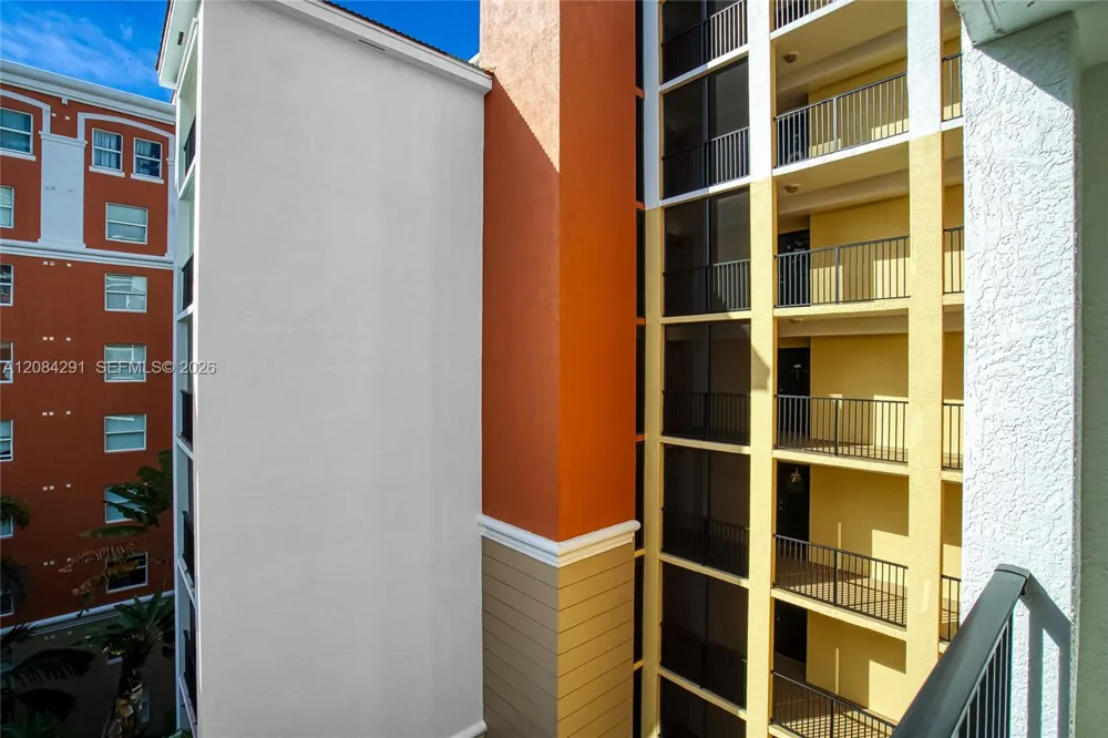 17150 Bay Rd #2618 Sunny Isles Beach, FL 33160