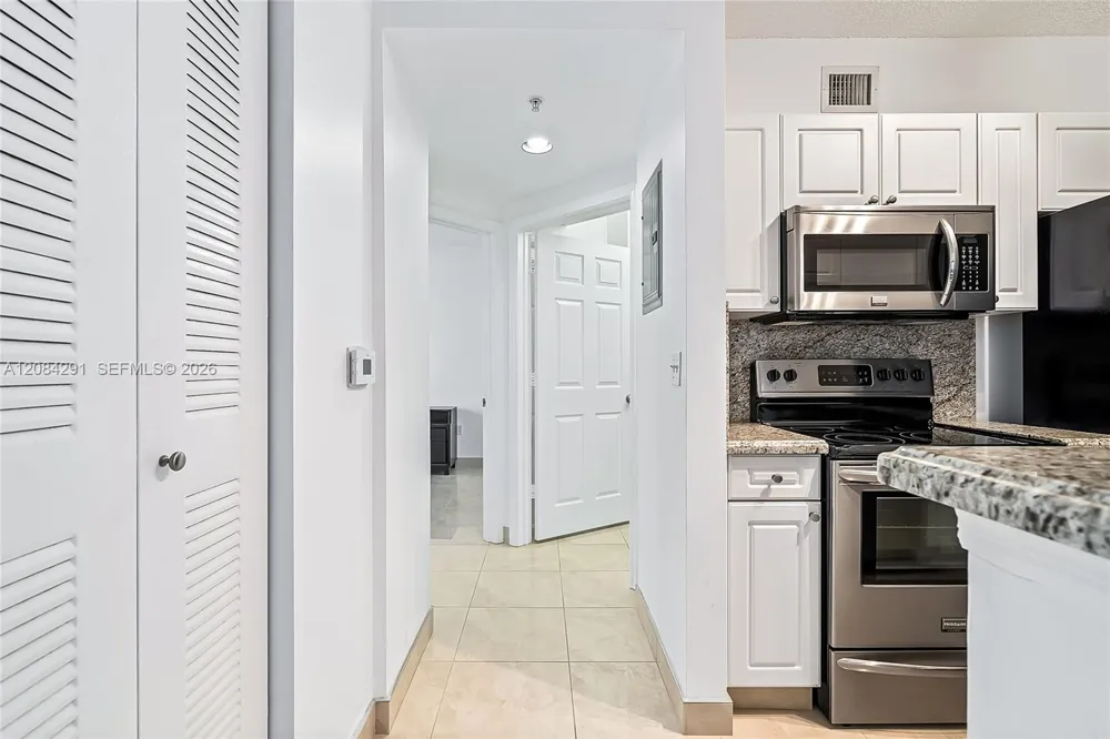 17150 Bay Rd #2618 Sunny Isles Beach, FL 33160