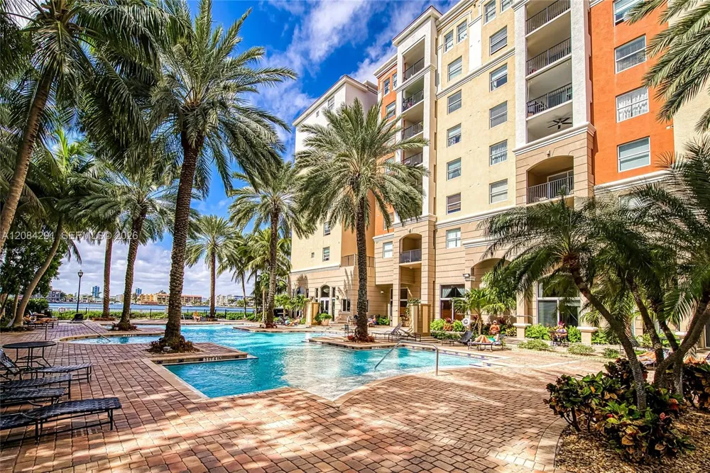 17150 Bay Rd #2618 Sunny Isles Beach, FL 33160