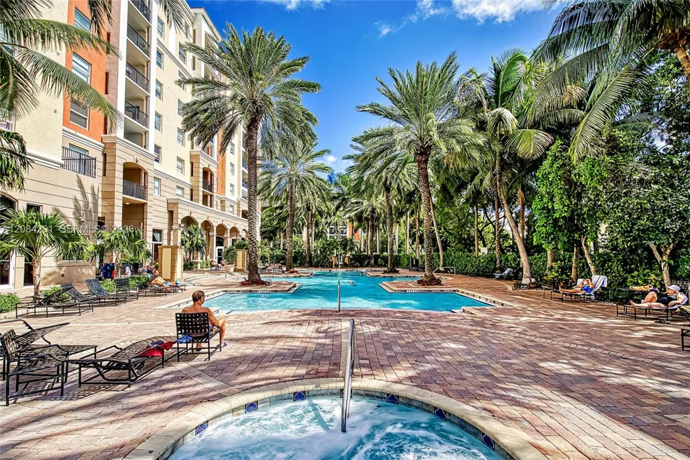 17150 Bay Rd #2618 Sunny Isles Beach, FL 33160