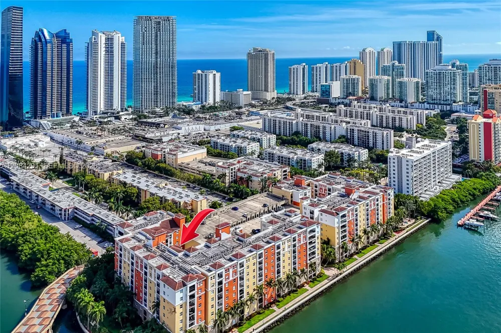 17150 Bay Rd #2618 Sunny Isles Beach, FL 33160