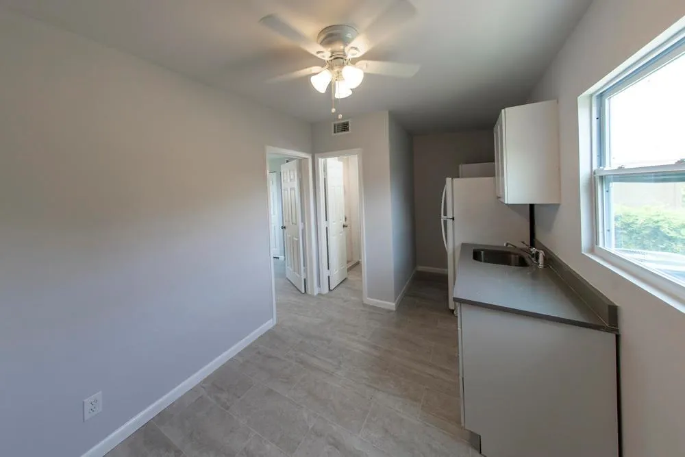 4116 VIRGINIA TERRACE #B West Palm Beach, FL 33405
