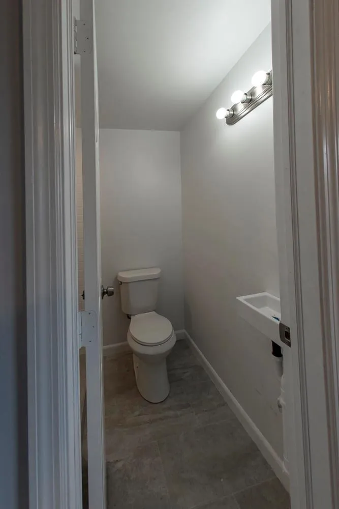4116 VIRGINIA TERRACE #B West Palm Beach, FL 33405