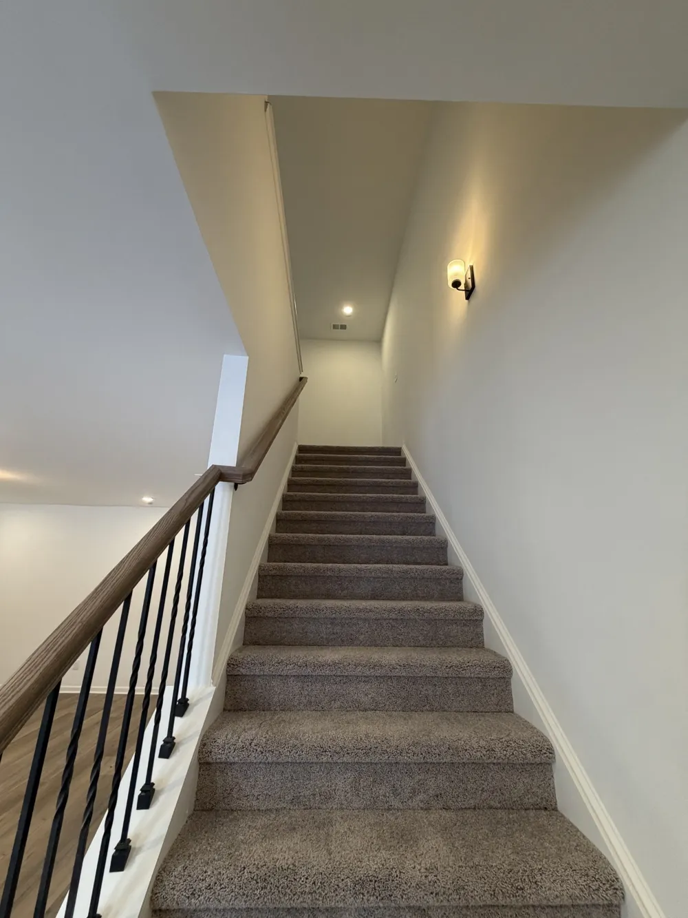 307 Oakfield Lane Clarksville, TN 37043