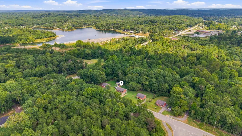 2864 Pigeon Springs Rd Tracy City, TN 37387