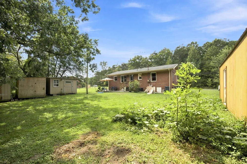 2864 Pigeon Springs Rd Tracy City, TN 37387