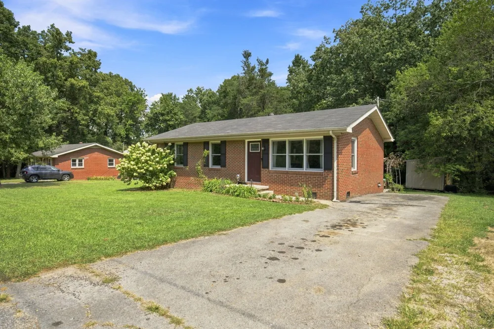 2864 Pigeon Springs Rd Tracy City, TN 37387