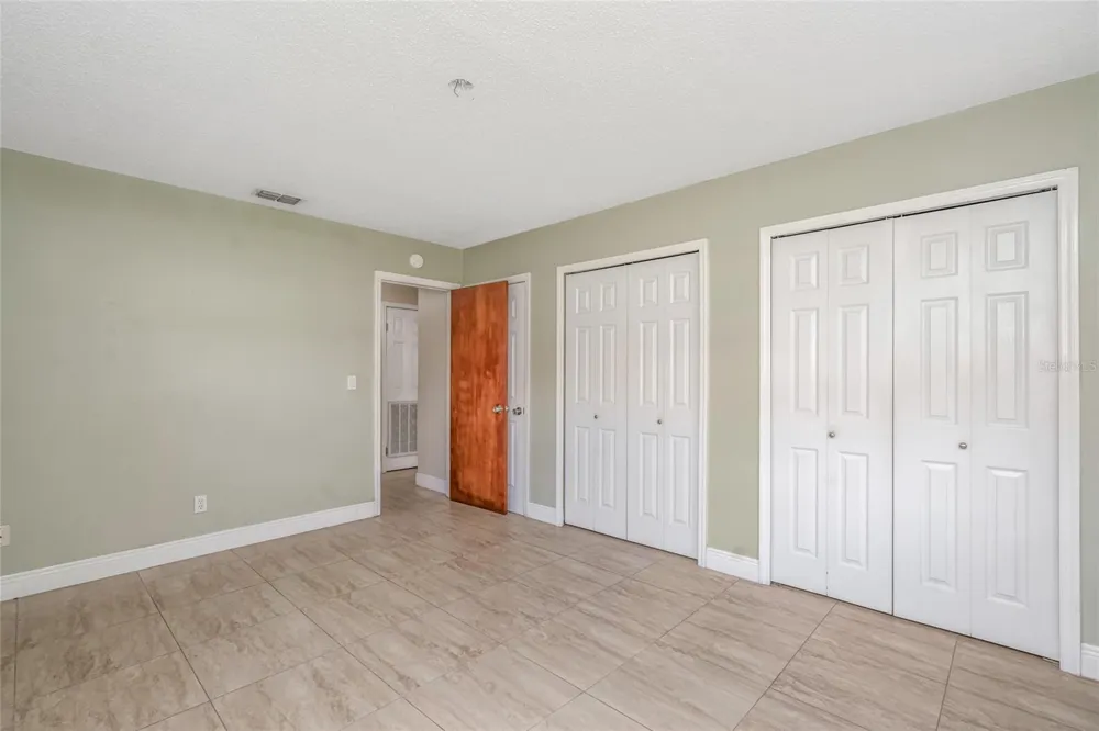 8001 HUBERT AVENUE Tampa, FL 33614