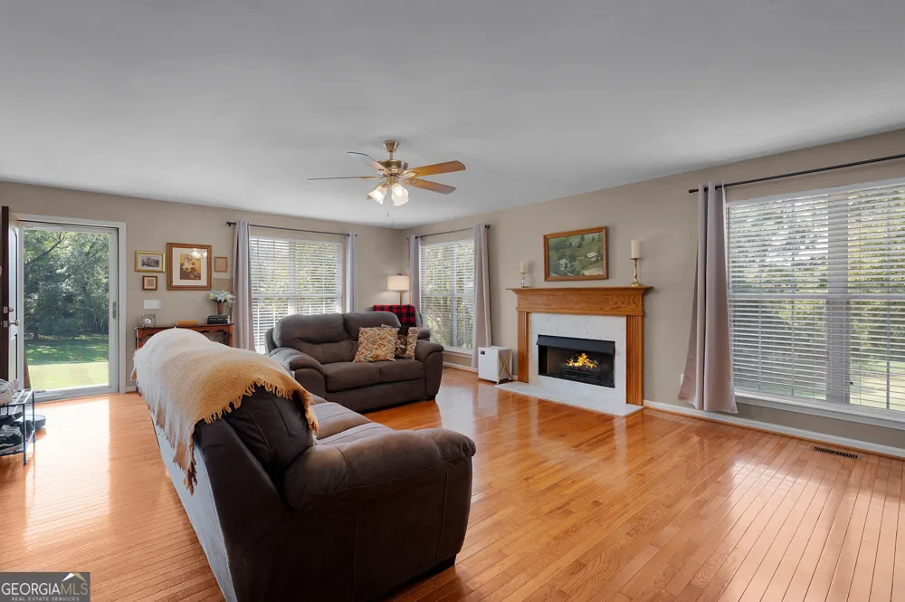 437 Goat RD NW Resaca, GA 30735