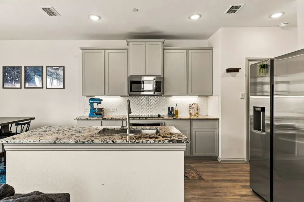 1126 Bowie Drive Lewisville, TX 75077